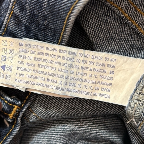 Forever 21 Denim Button Up Raw Hem Mini Jean Skirt Women’s 24 - Picture 6 of 7